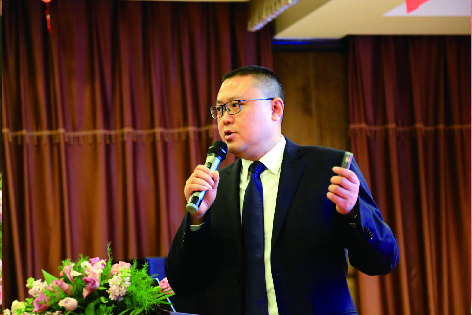 韦万华sss_meitu_4.jpg