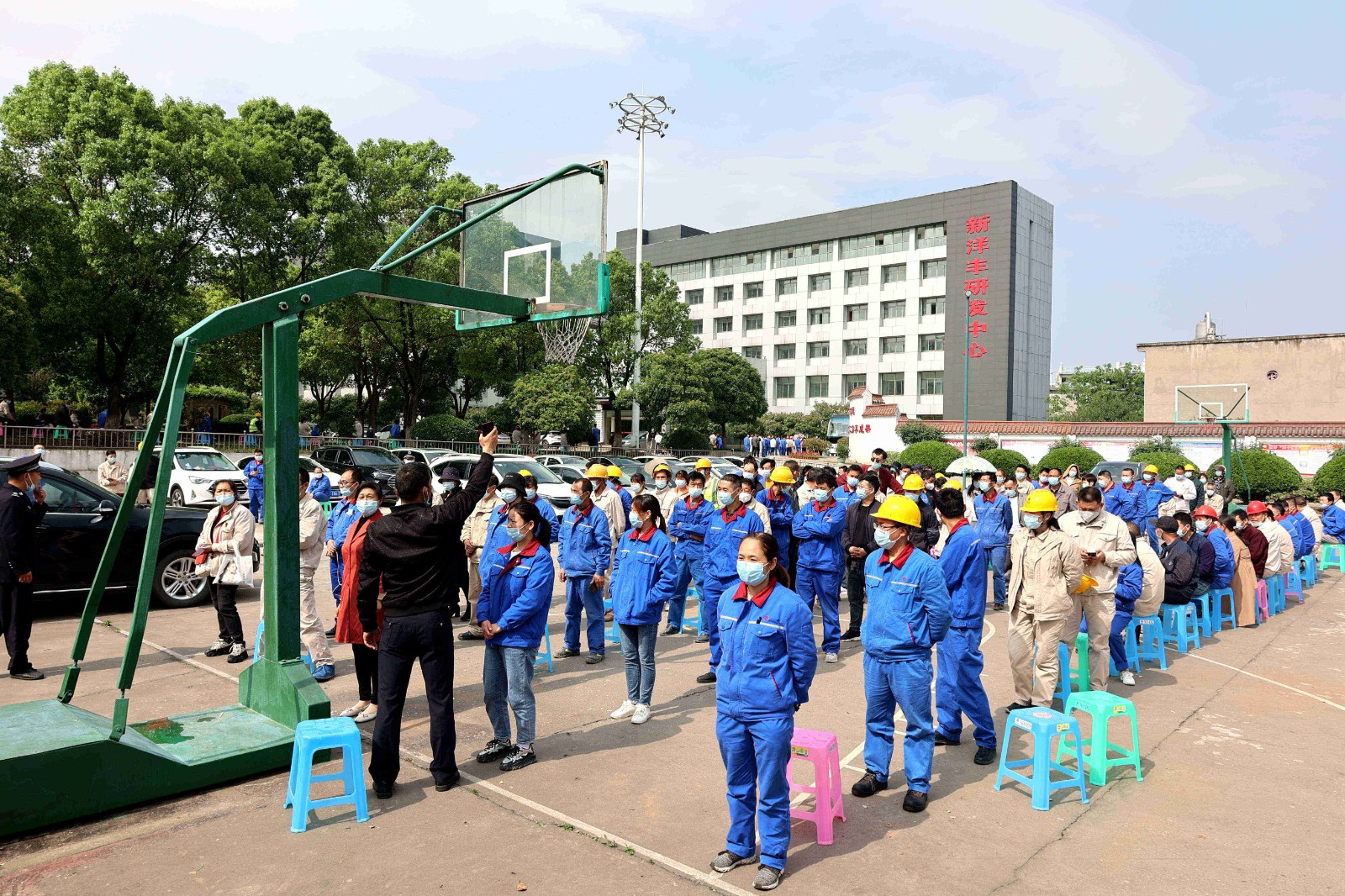 总部生产基地核酸检测现场_副本.jpg